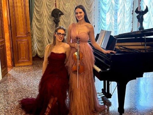 SOUNDS AT DUSK | ANGELA CAGNAZZO & GIUSY CAGNAZZO